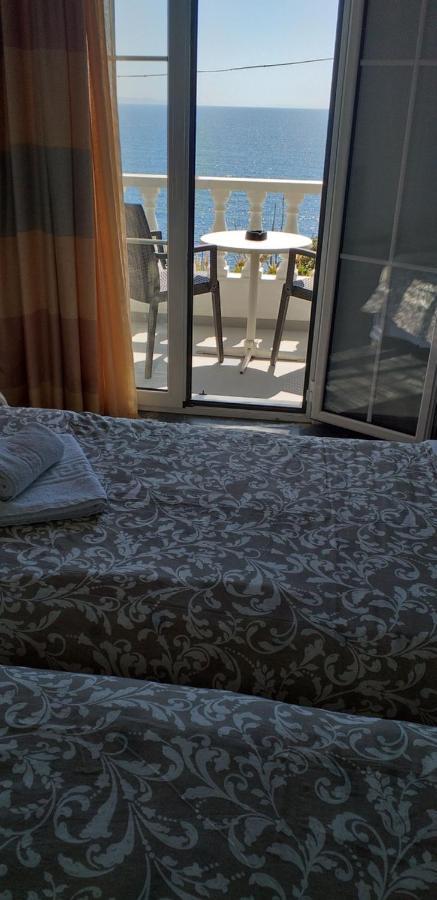 Marisini Sea View Lejlighedshotel Mpatsi Eksteriør billede