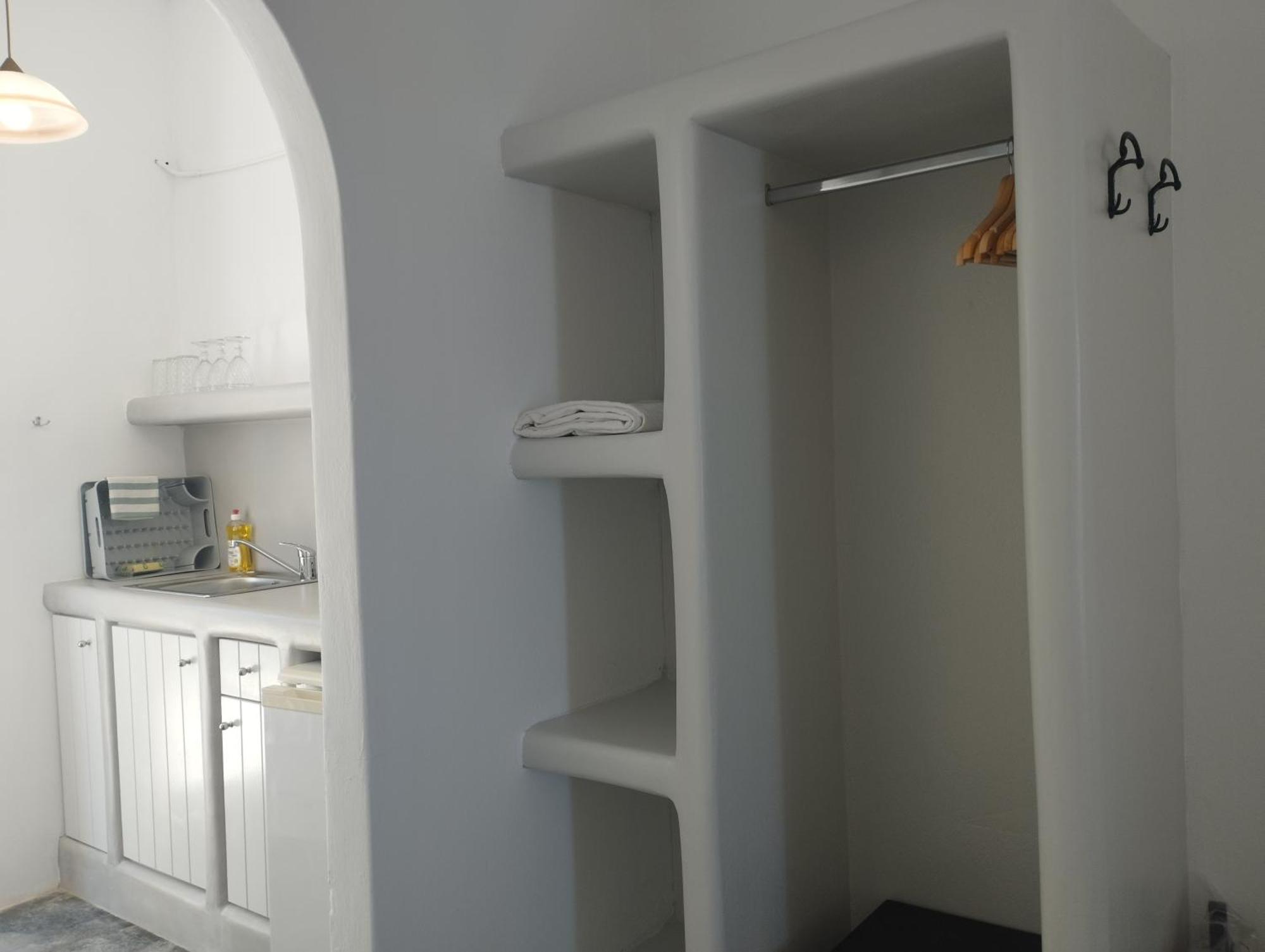 Marisini Sea View Lejlighedshotel Mpatsi Eksteriør billede