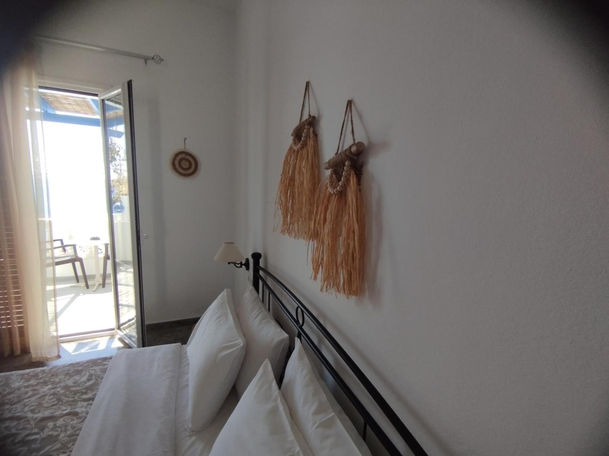 Marisini Sea View Lejlighedshotel Mpatsi Eksteriør billede