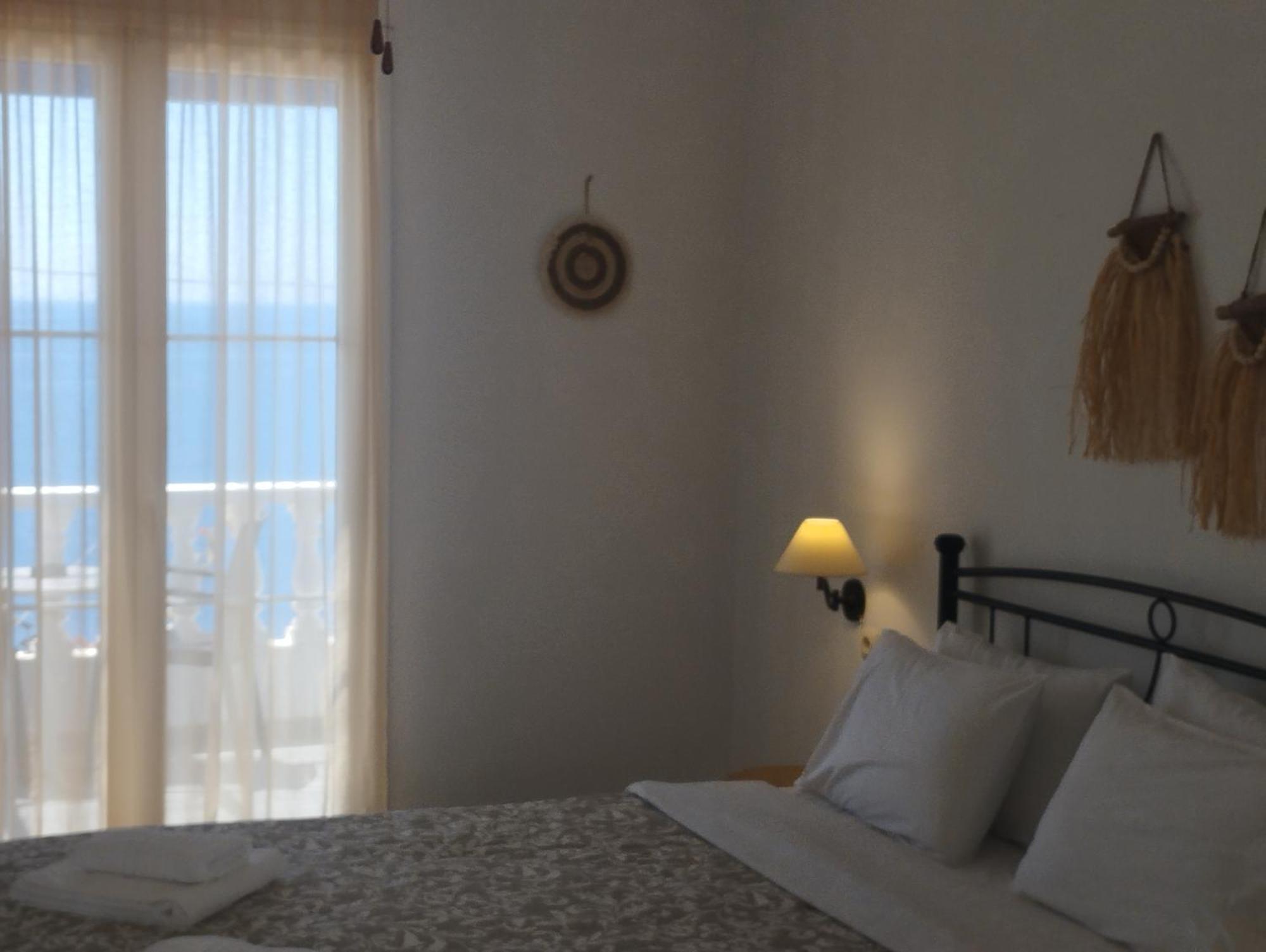 Marisini Sea View Lejlighedshotel Mpatsi Eksteriør billede
