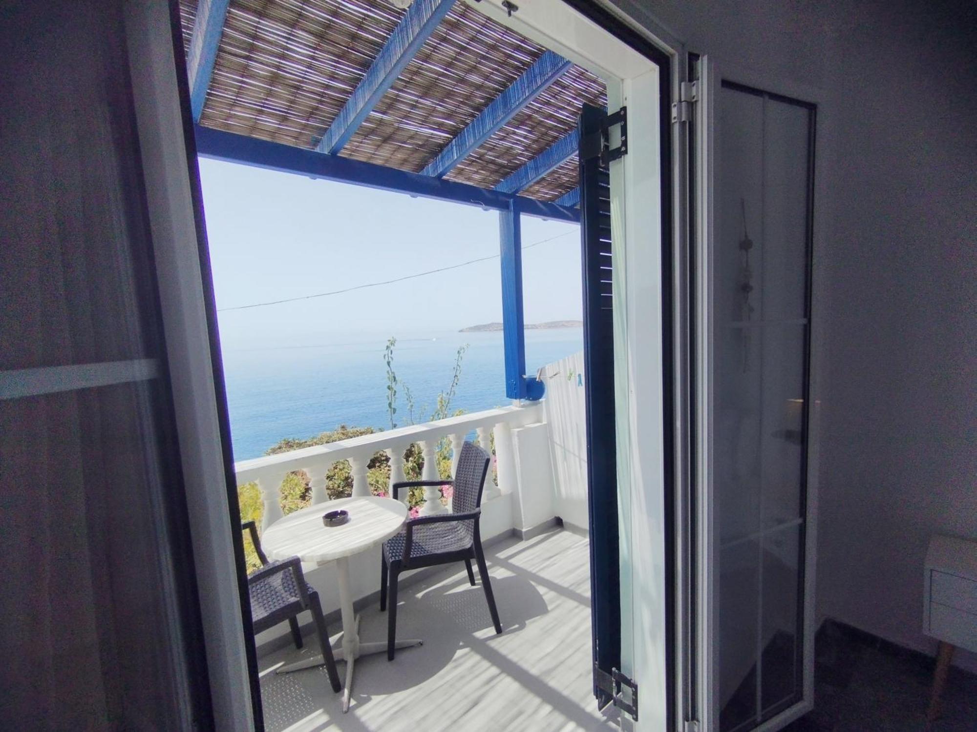 Marisini Sea View Lejlighedshotel Mpatsi Eksteriør billede
